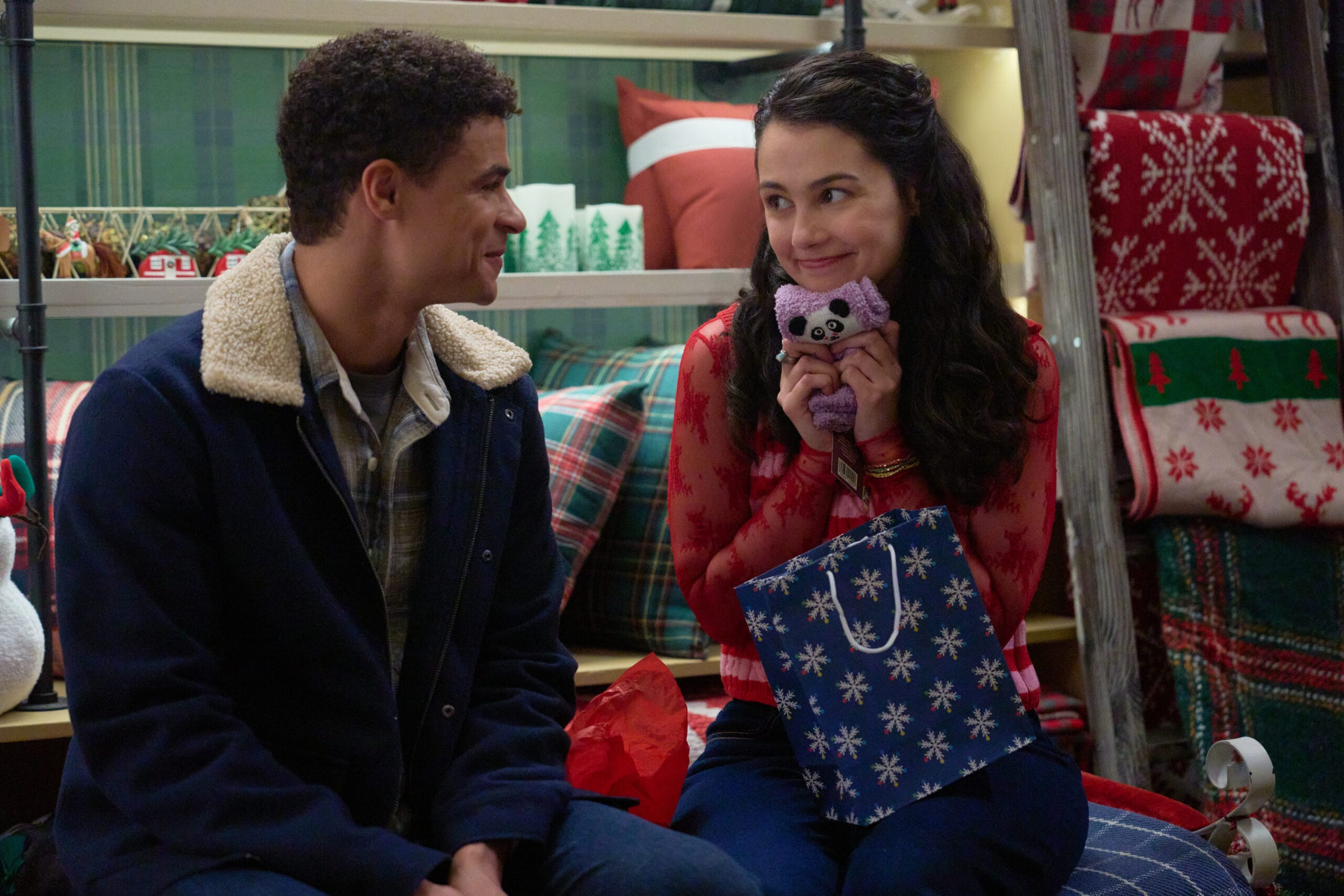 Photos of Violet and Kyle from Mistletoe Murders Season 2 | Mistletoe Murders Season 2 Episodes 3 - 4 deliver high-stakes art-world intrigue as Emily and Sam uncover secrets, lies, and holiday twists in The Ides of December.