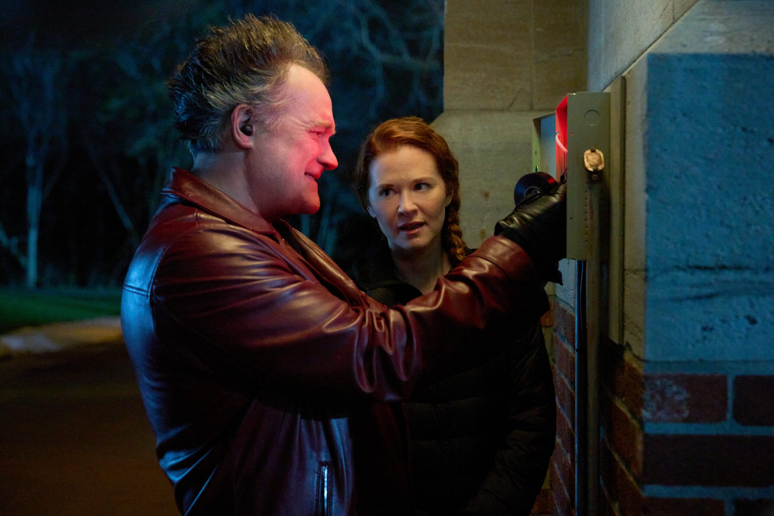 Photos of Emily and Ray from Mistletoe Murders Season 2 | Mistletoe Murders Season 2 Episodes 3 - 4 deliver high-stakes art-world intrigue as Emily and Sam uncover secrets, lies, and holiday twists in The Ides of December.